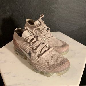 String/Chrome- taupe grey Vapormax flyknit